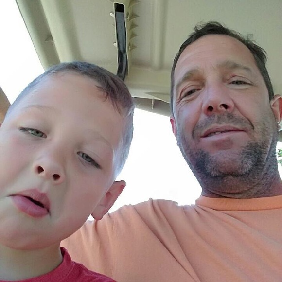 Meet your Posher, Robin - Picture 1 of 1